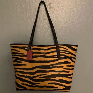 Coach Tote